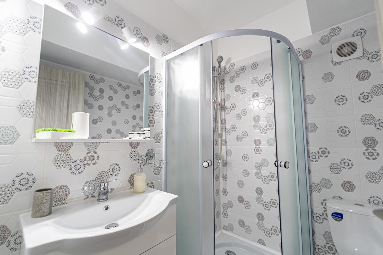 Delux Suite Bacău Exterior photo